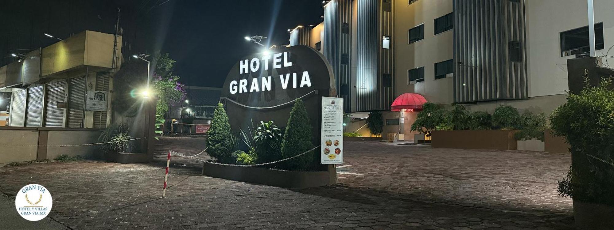 Hotel Y Villas Gran Via Мексико Сити Екстериор снимка