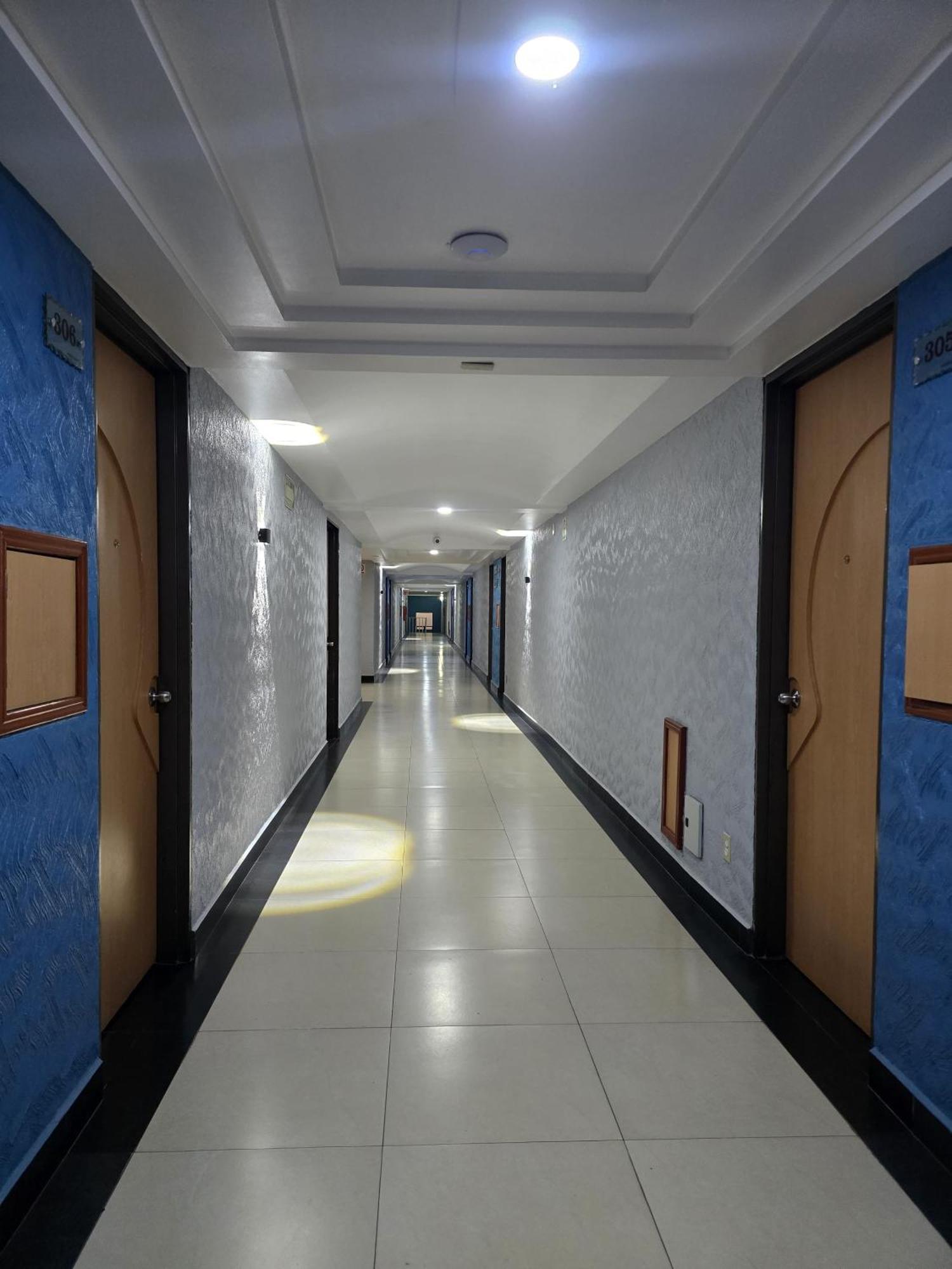 Hotel Y Villas Gran Via Мексико Сити Екстериор снимка